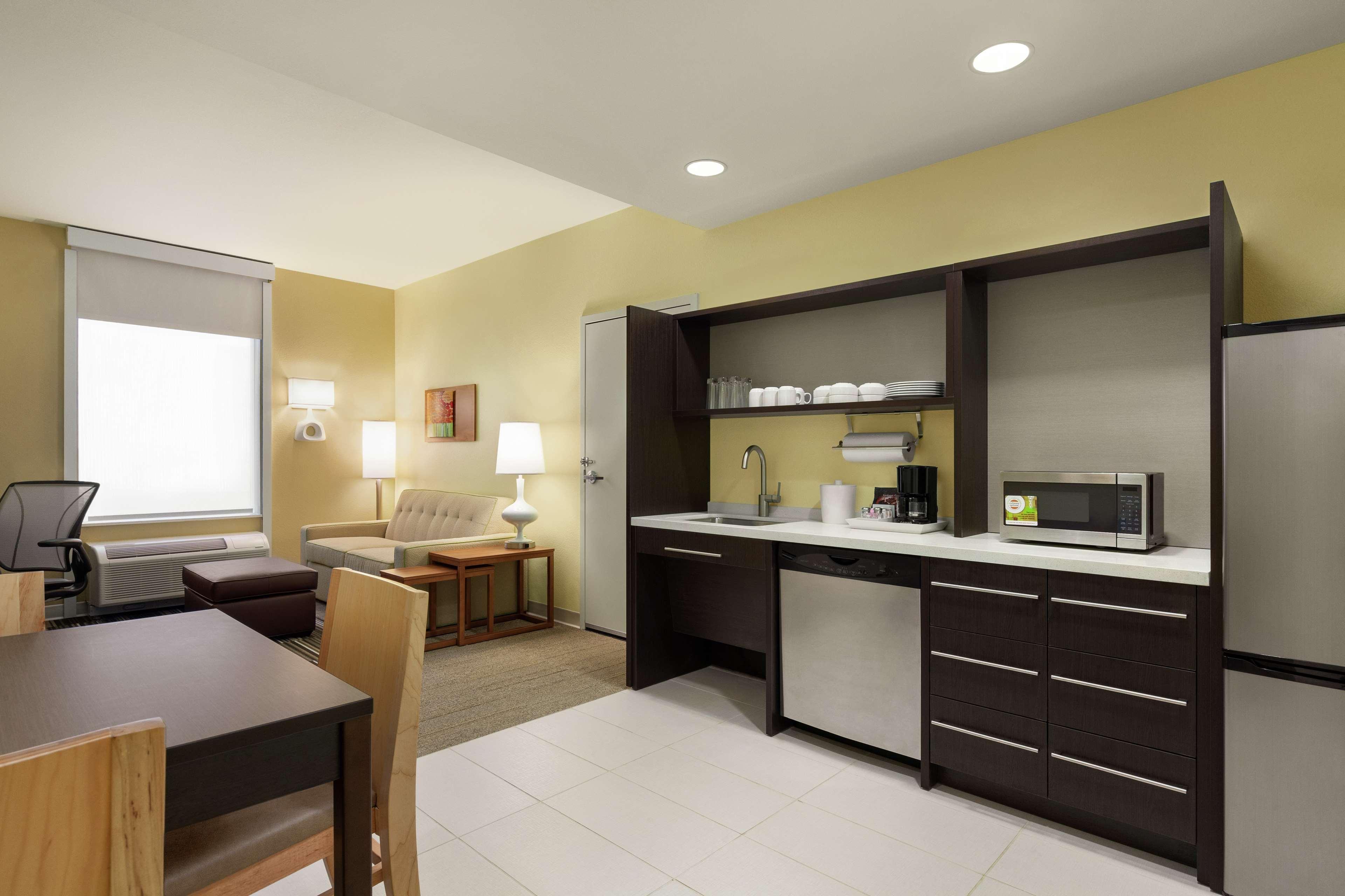 Home2 Suites By Hilton Лъбък Екстериор снимка